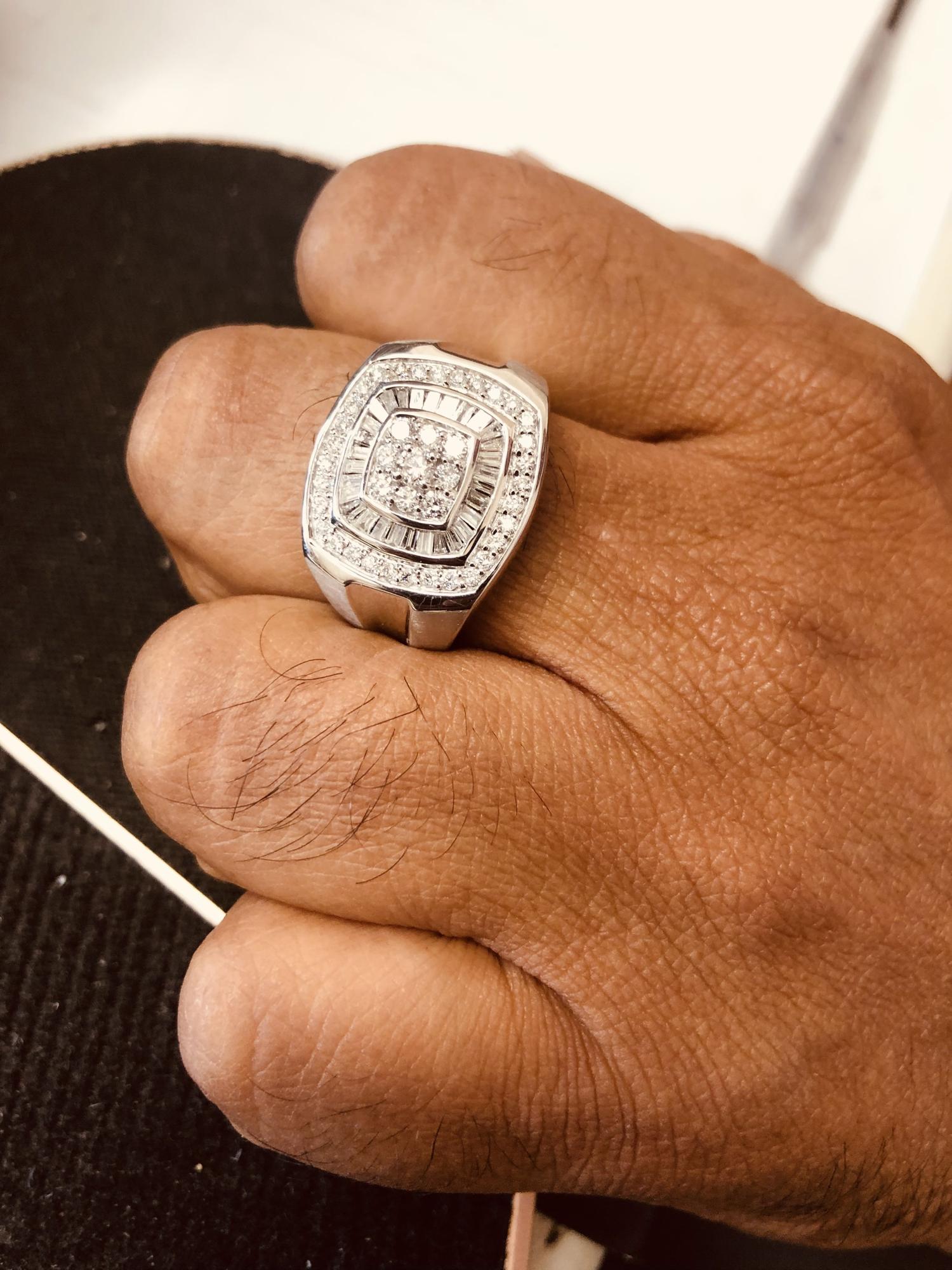 14K White Gold Men's Diamond Band Ring (1 cttw, H-I Color, SI1-I2