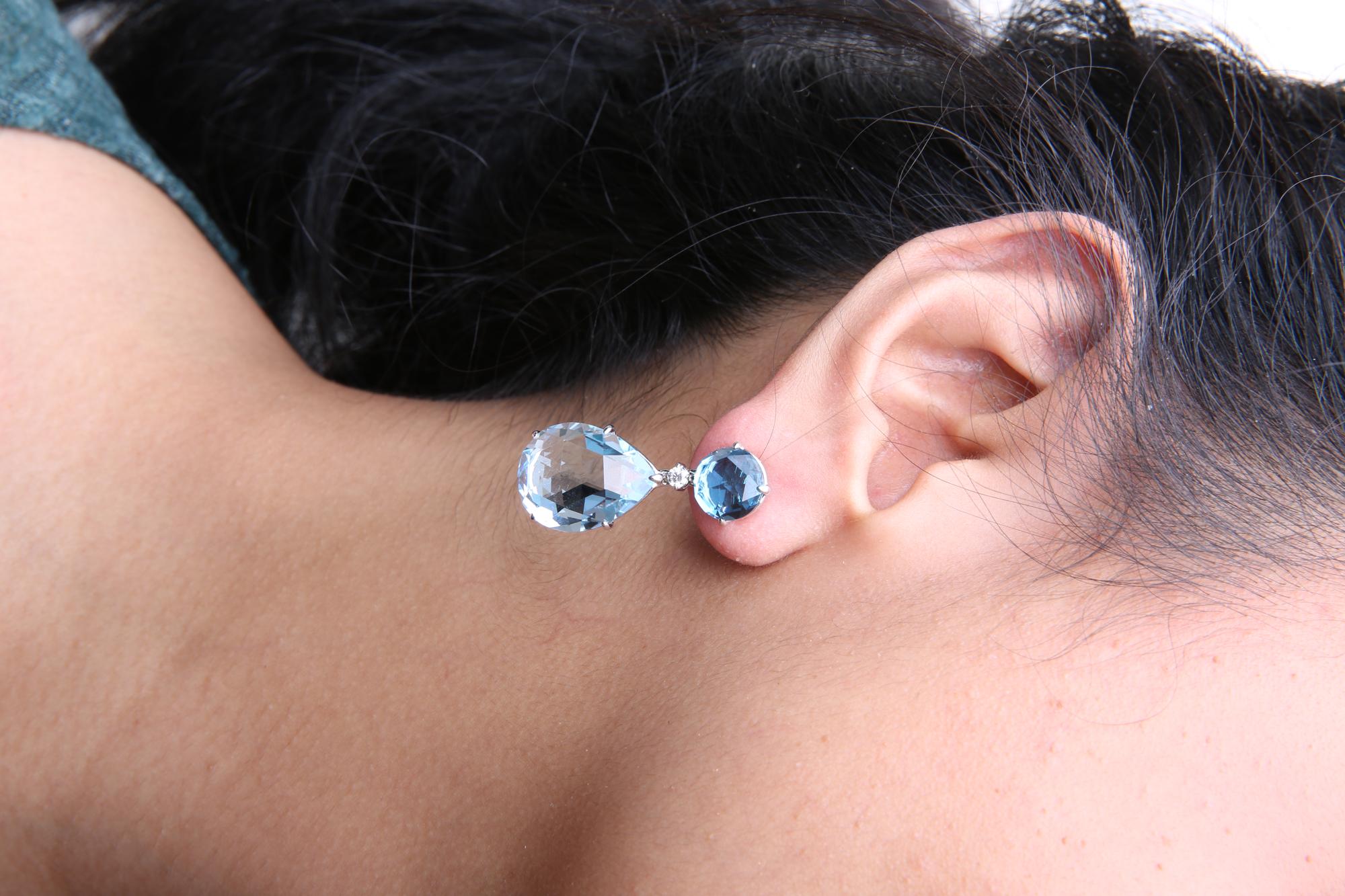 18K White Gold 1/5 Cttw Diamond with Round London Blue Topaz and 20 x
