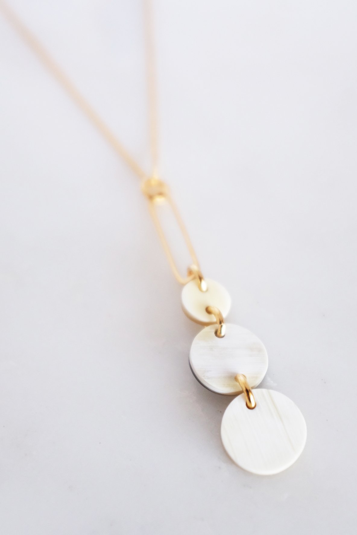 Sa Dec Circular Drop Buffalo Horn Long Pendant Necklace