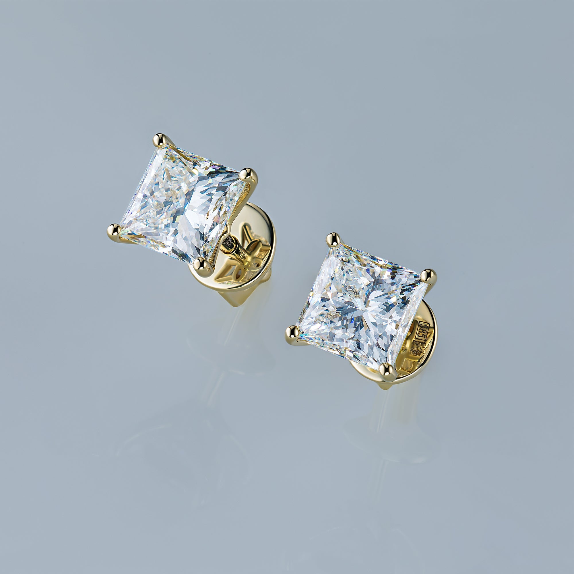 14K Yellow Gold Earring Studs with 2 Princess-Cut Lab-Created Diamonds